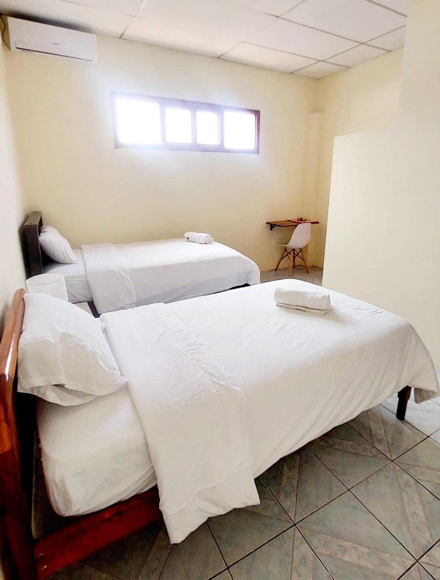Casa Playa Los Marinos Puerto Baquerizo Moreno Eksteriør billede
